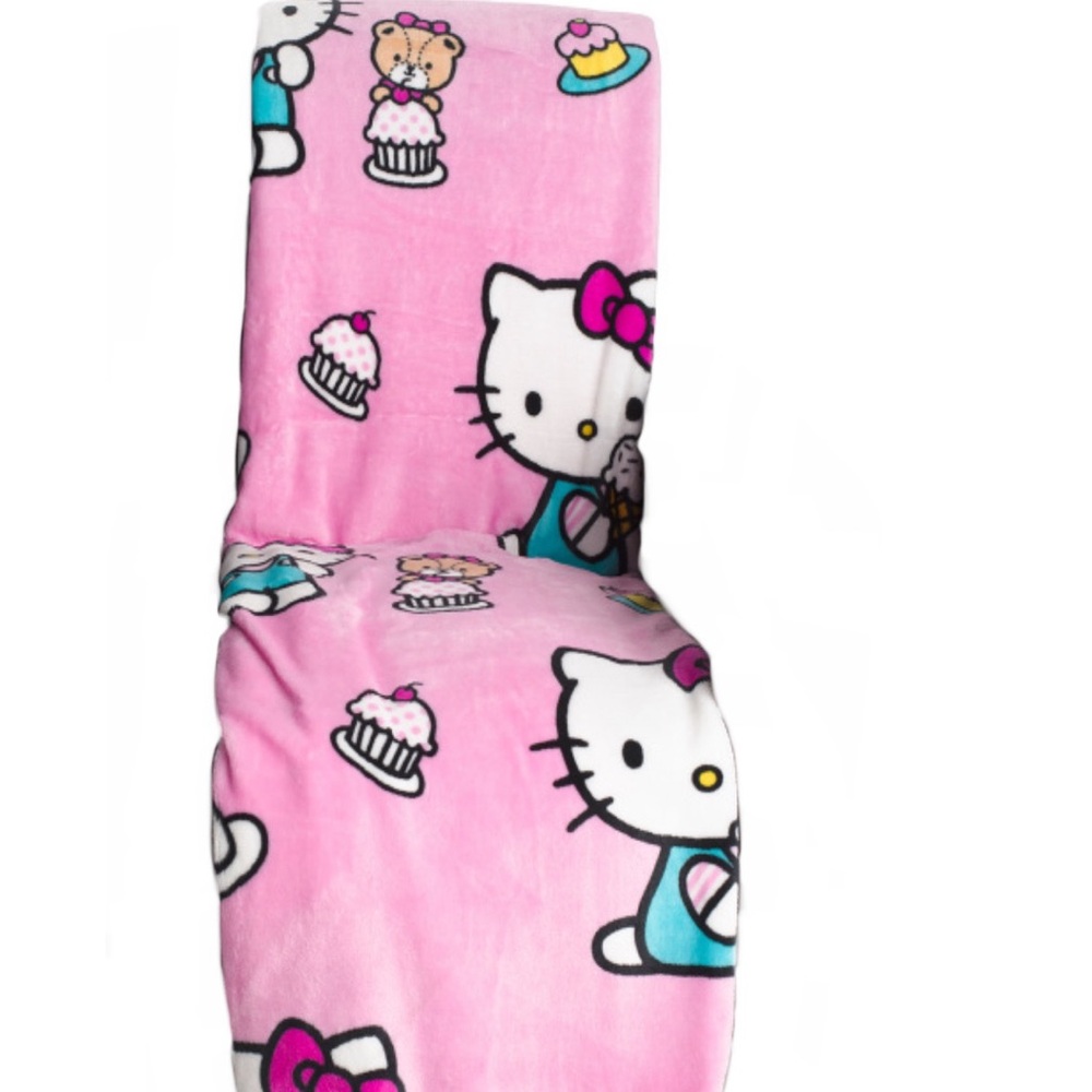 Hello kitty sweet treat throw blanket